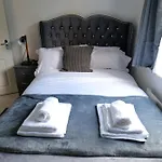 Giomakay Luxury Apartment Milton Keynes